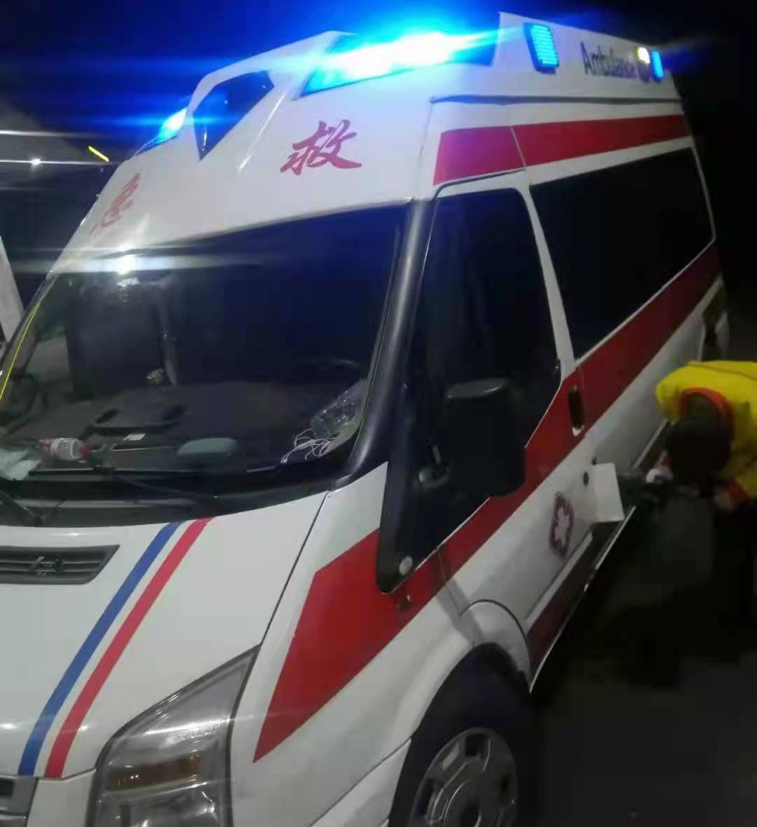 恩平市专业救护车出租